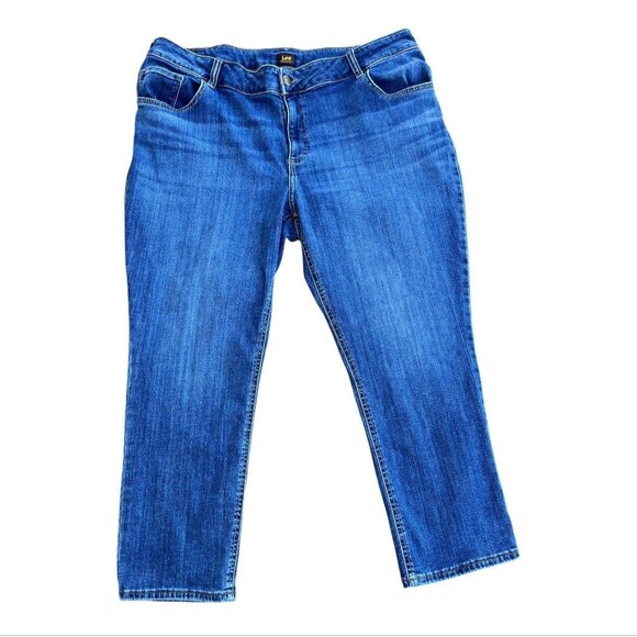 Lee Women’s Plus Size 24W Petite Medium Blue Wash Straight Leg Jeans - Picture 2 of 8